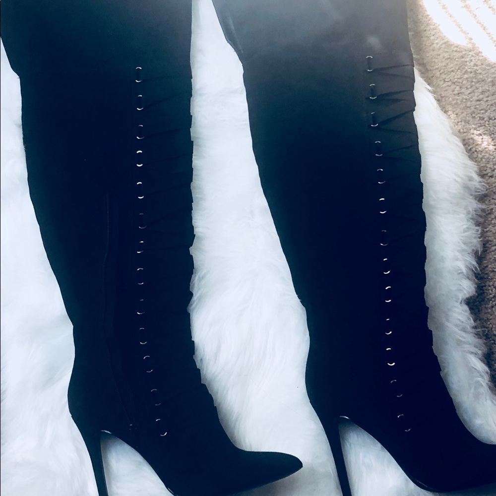 Over the knee Boots - Picture 2 of 2